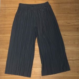 Flowy Knew Length Pants